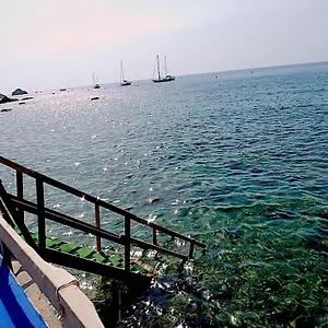 https://beach-apartment.taorminaitalyhotels.com